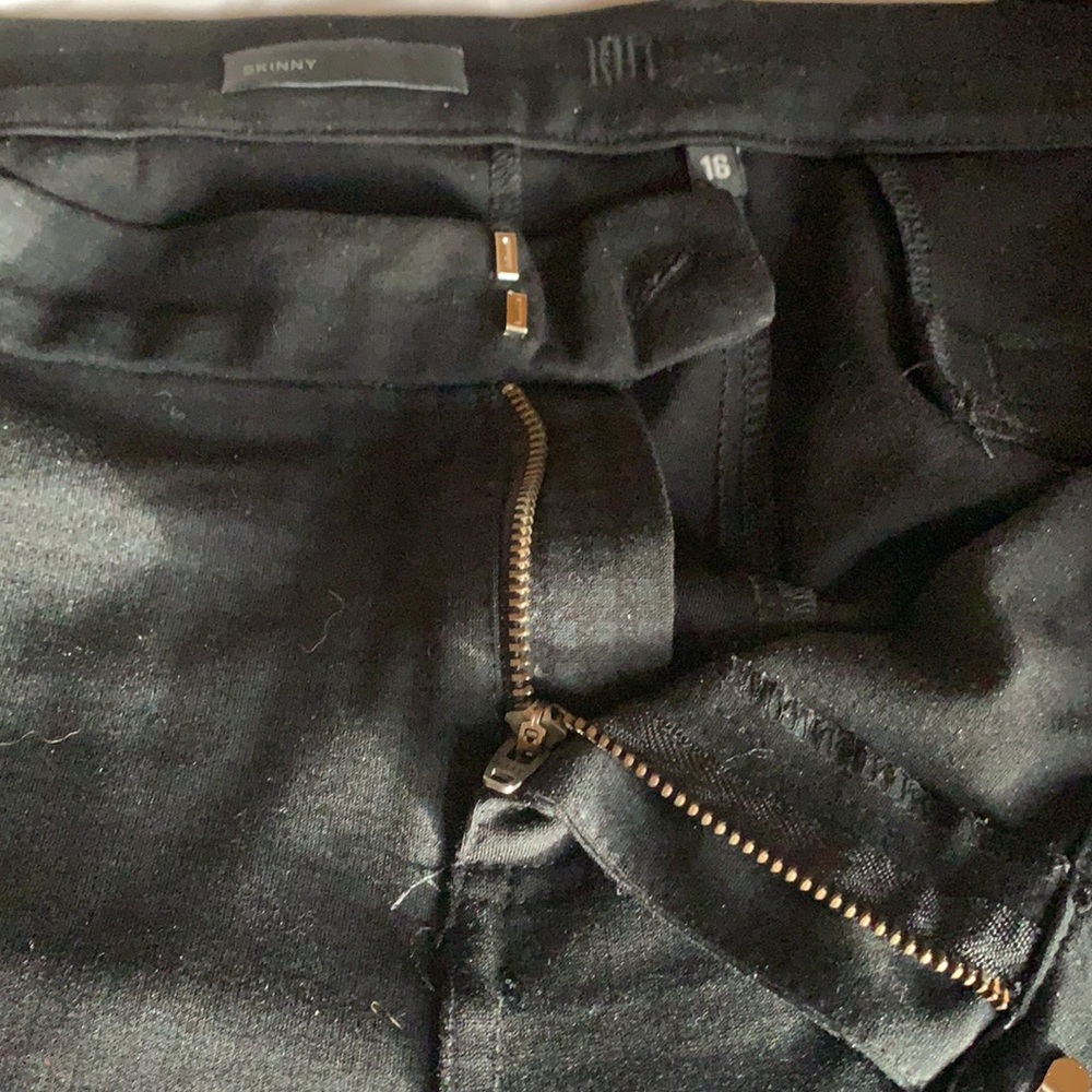 KUT from the kloth sz 16 🎃HP🎃 black/black houndstooth pants EUC - Picture 4 of 10